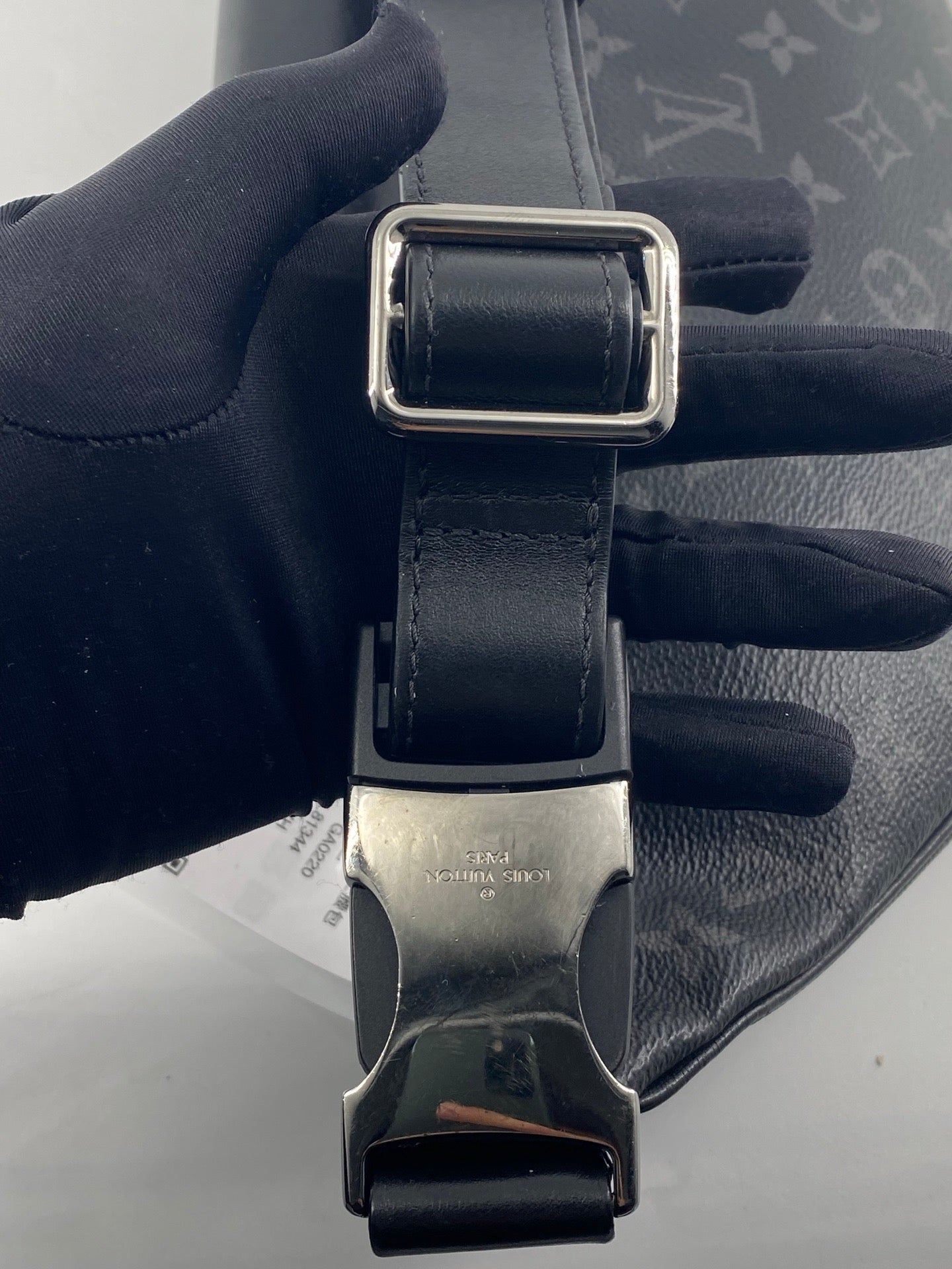 LV Men's Discovery Bumbag