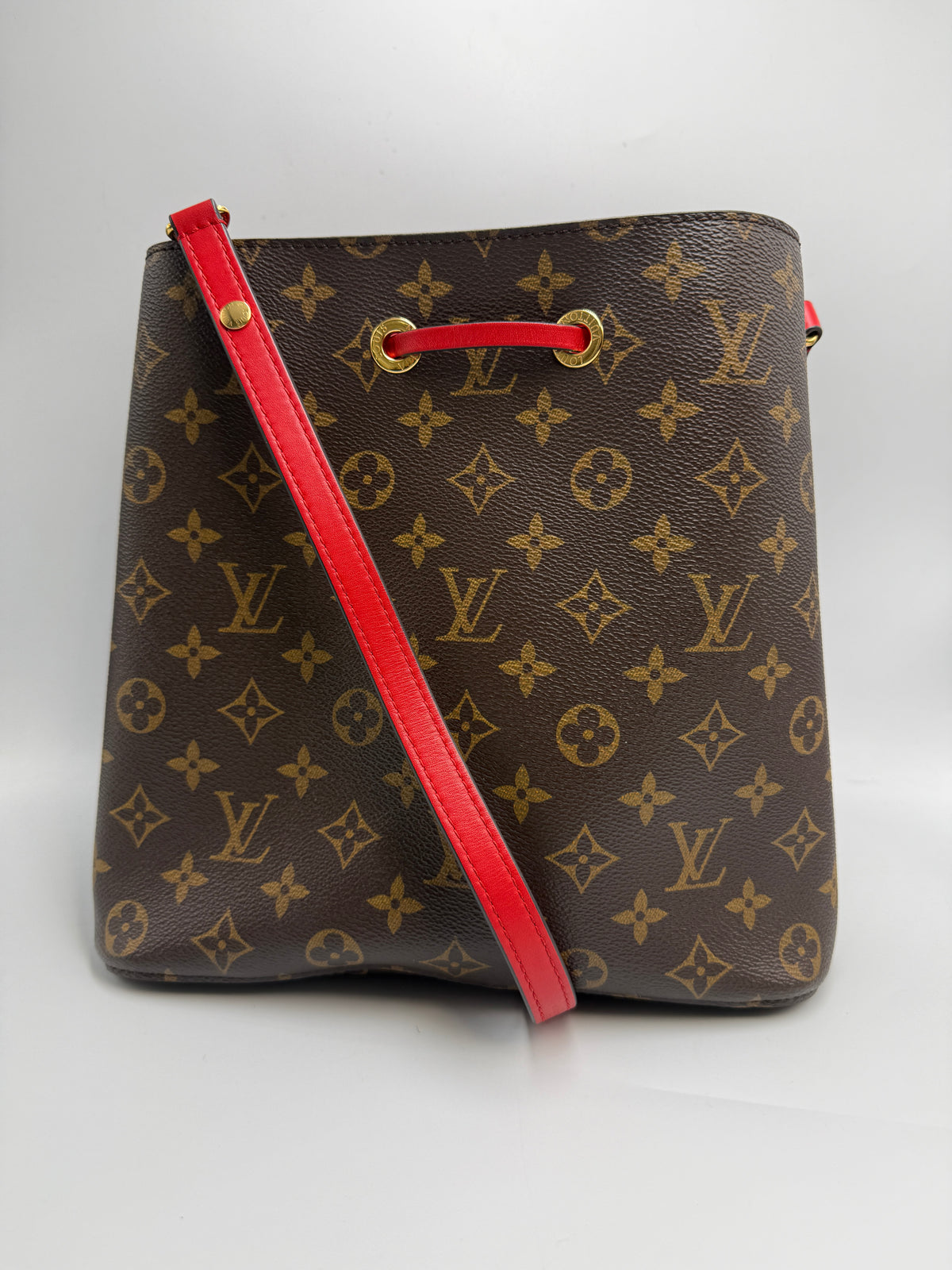Louis Vuitton NéoNoé MM Monogram Canvas with Coquelicot Red Trim