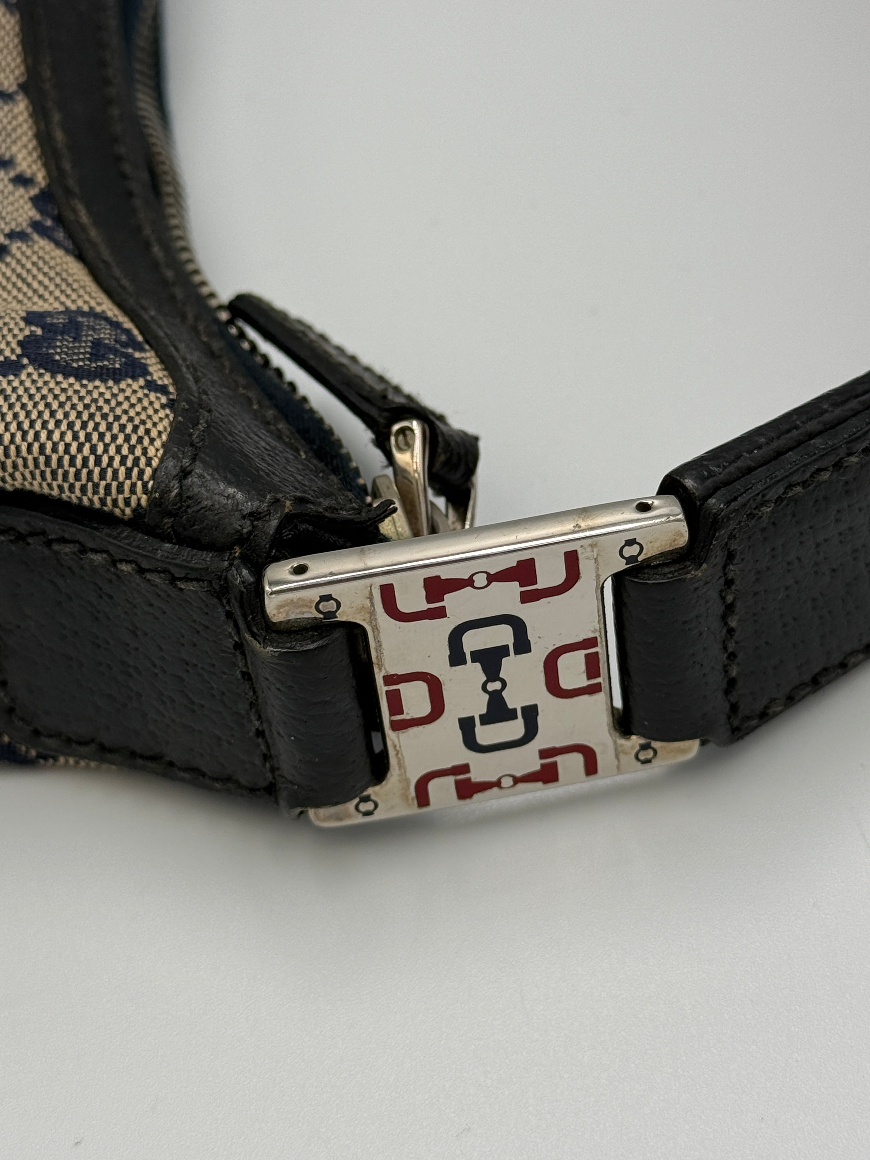 Vintage Gucci GG Canvas Pochette - Beige Monogram Mini Bag