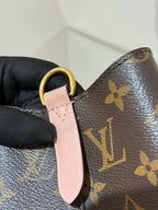 Louis Vuitton Neonoe Bag