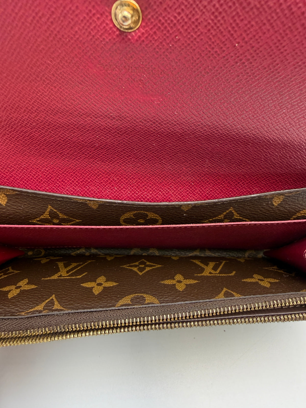Pre-owned (Red) Louis Vuitton Monogram Zippy Wallet - Classic Long Wallet