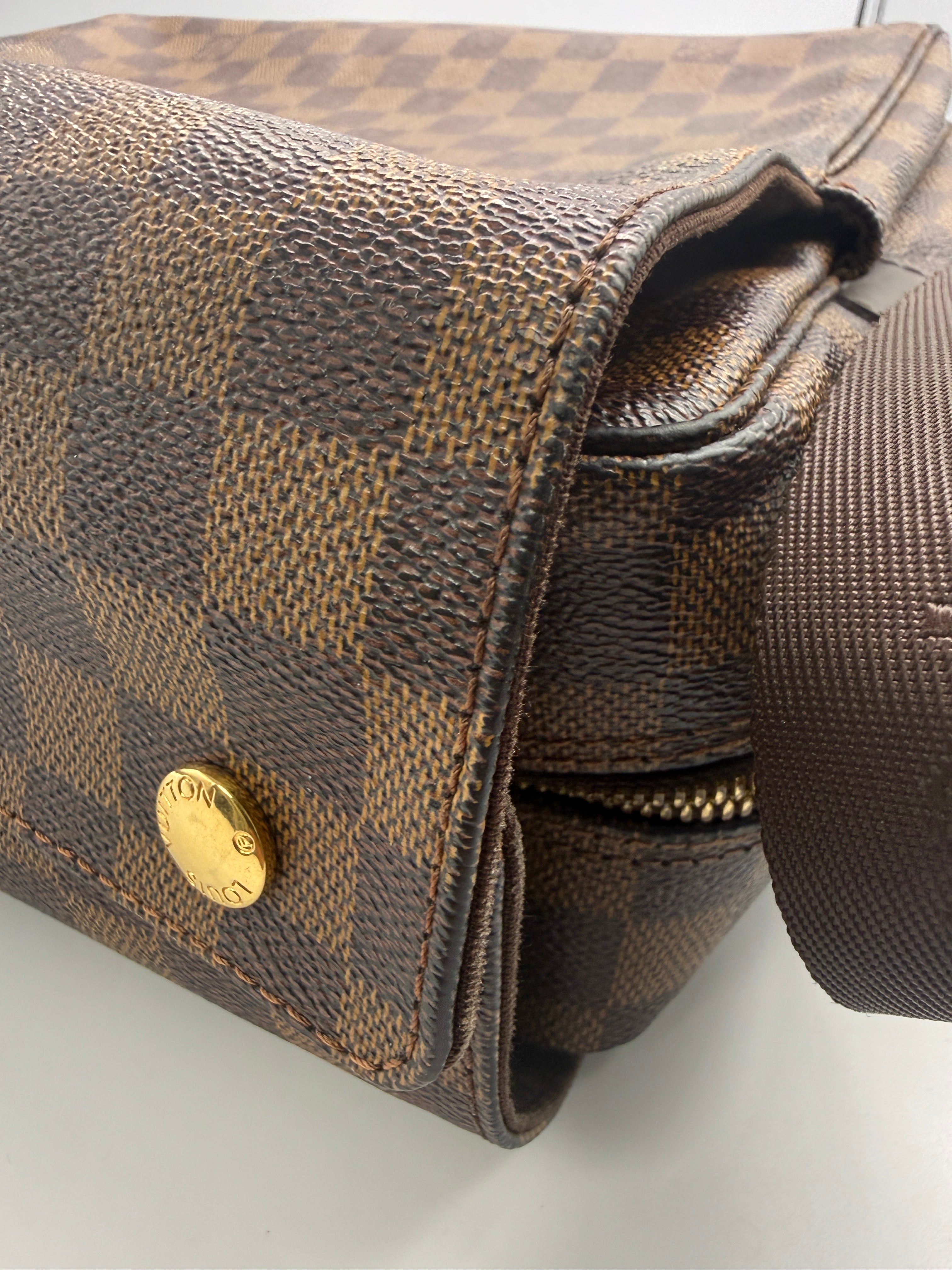 Louis Vuitton Naviglio Messenger Bag in Damier Ébène Canvas
