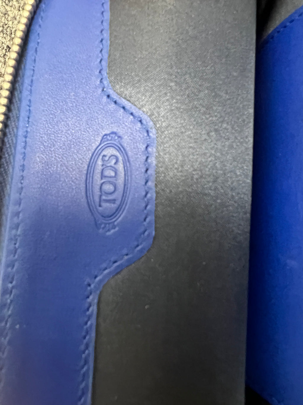 Tod's Gommino Studded Zip-Around Leather Wallet
