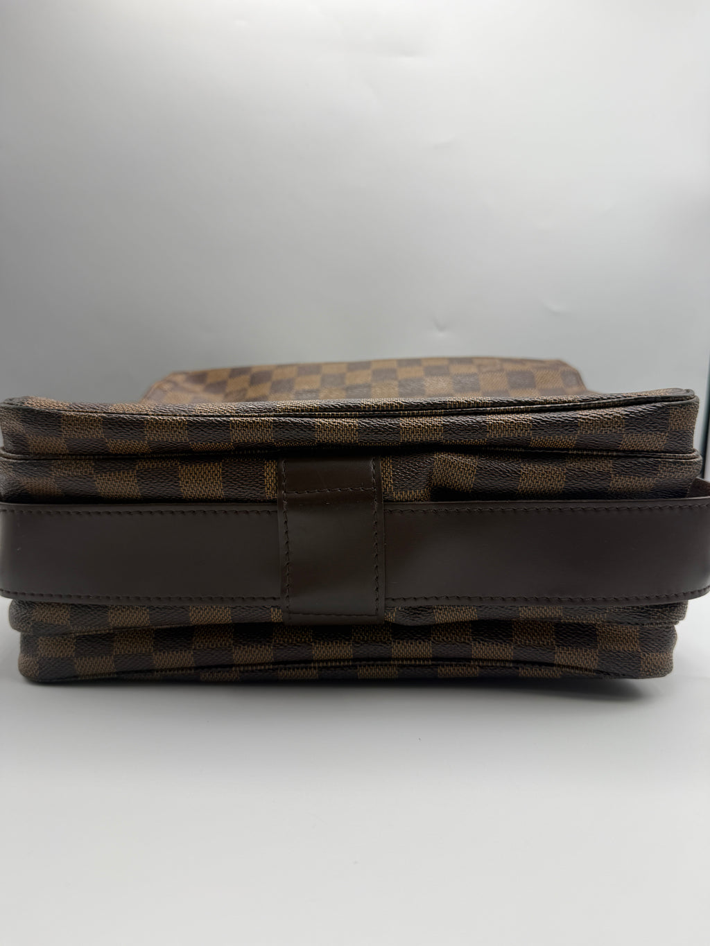 Louis Vuitton Naviglio Messenger Bag in Damier Ébène Canvas
