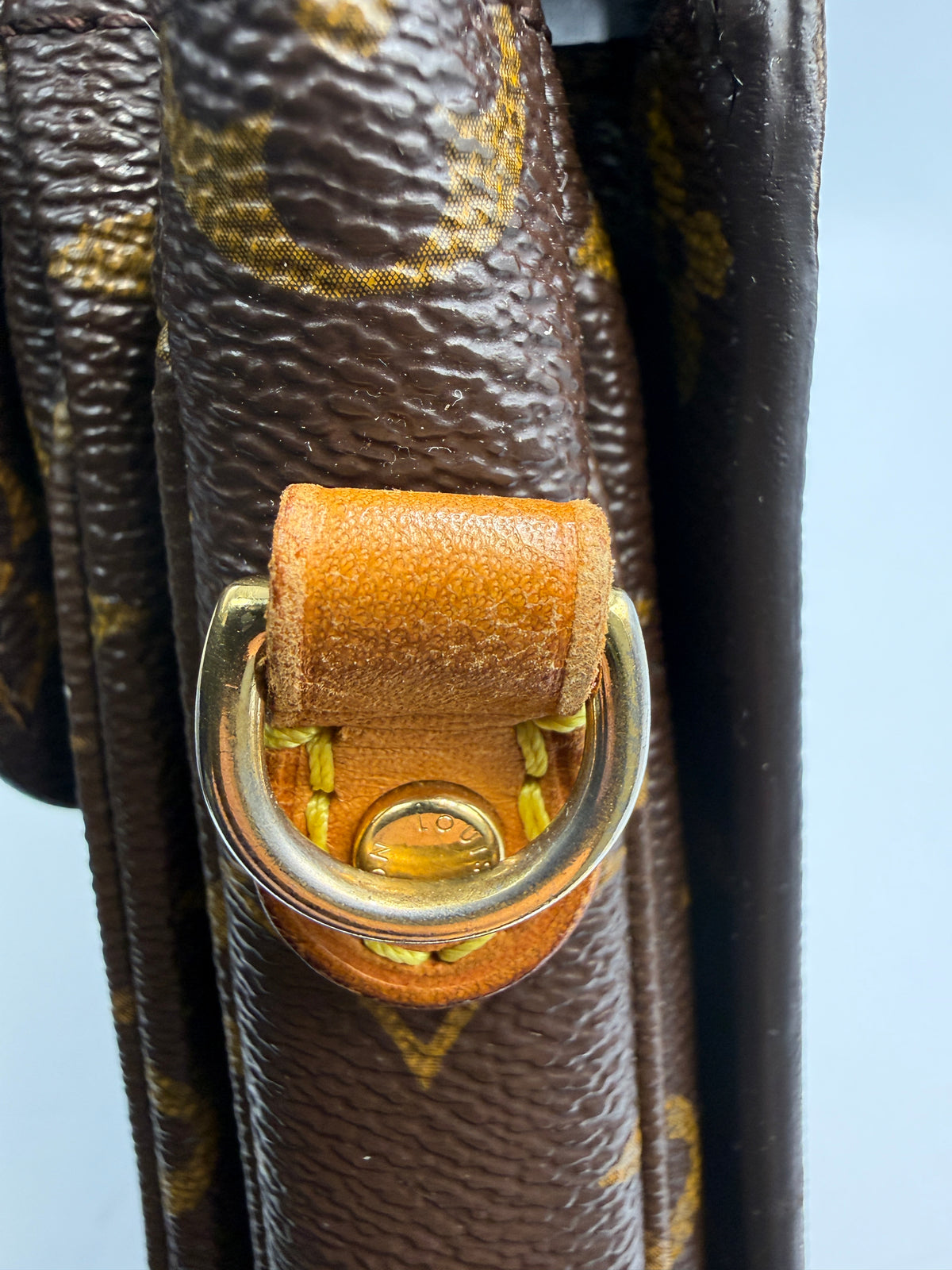 Pre-owned (2016)  Louis Vuitton Pochette Métis -Monogram Canvas - Crossbody Bag
