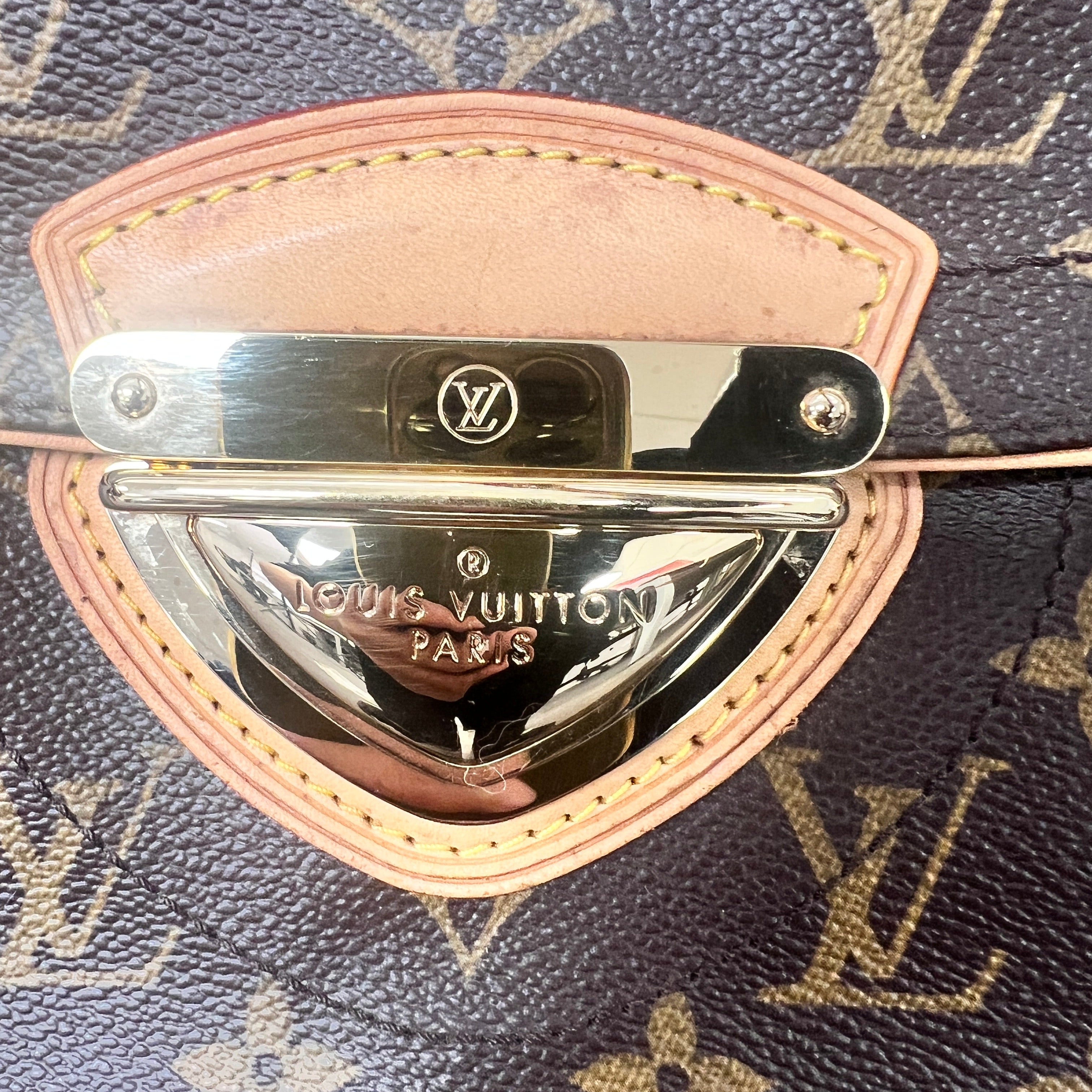 Louis Vuitton Vintage Beverly MM in Monogram Canvas and Vachetta Leather