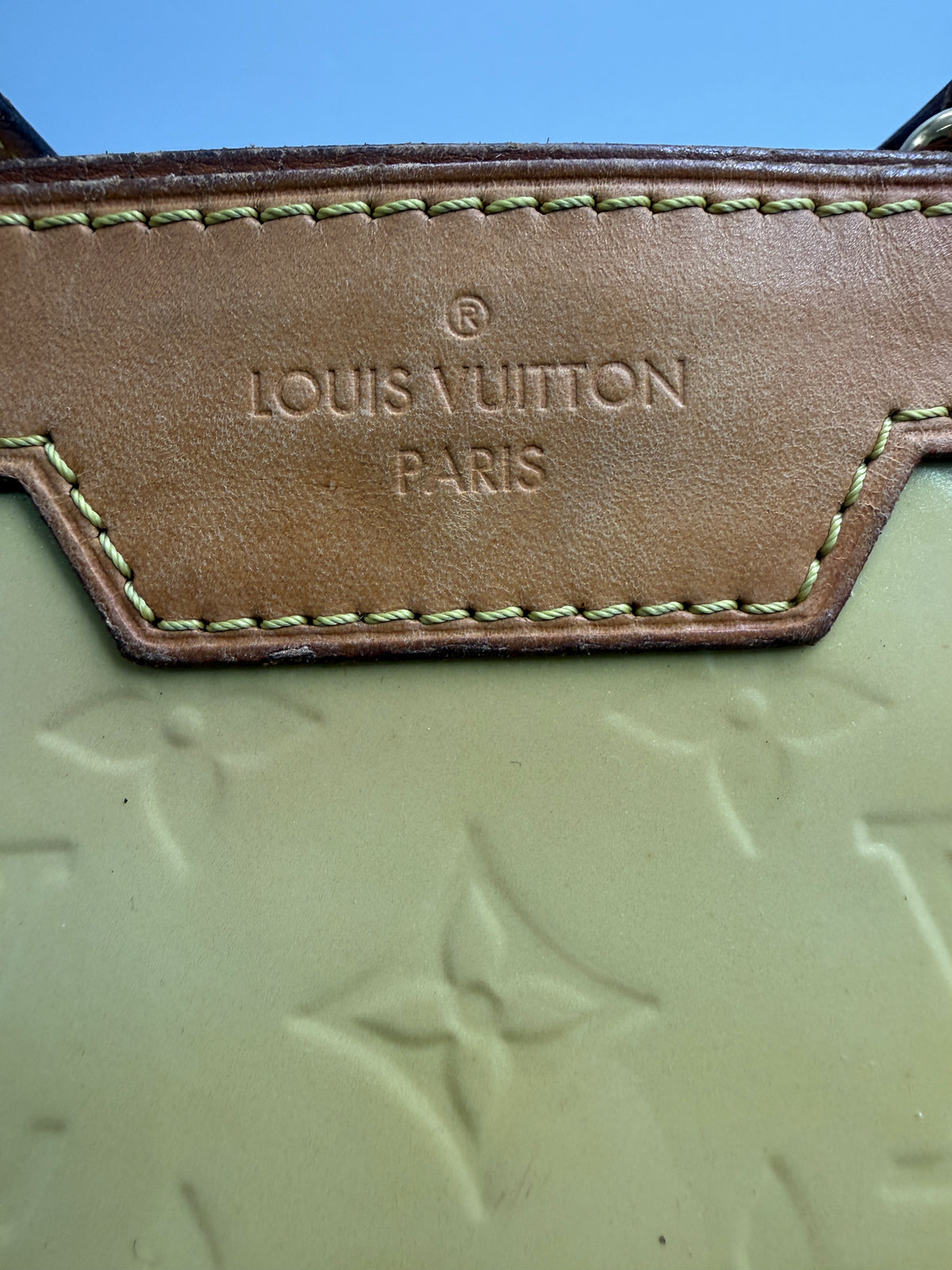 Louis Vuitton (DR4182) Brea MM Monogram Vernis Leather Bag – Yellow