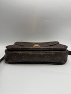 Pre-owned Louis Vuitton Pochette Métis -Monogram Canvas - Luxury Crossbody Bag