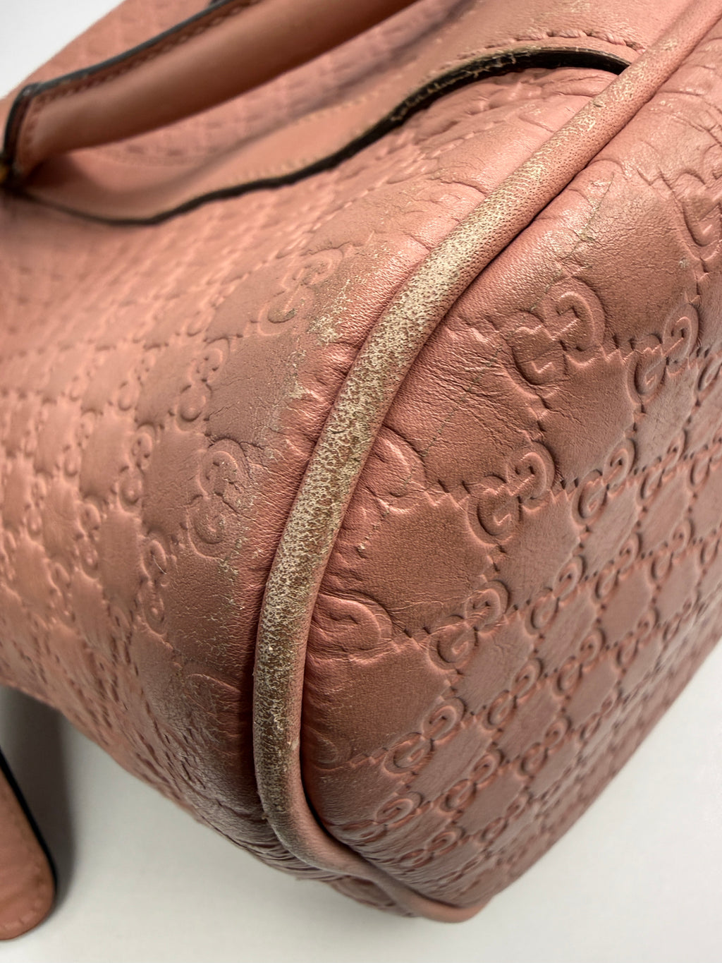 Gucci Medium Microguccissima Dome Top Handle Bag in Dusty Pink