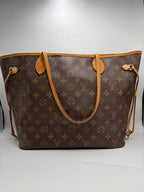 Louis Vuitton Neverfull MM – Monogram Canvas – Pre-owned Authentic Tote Bag