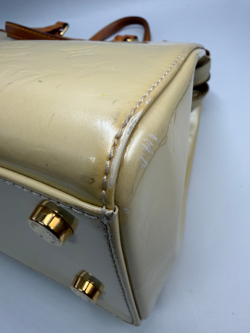 Louis Vuitton (VI0121) Brea MM Monogram Vernis Leather Bag – Yellow