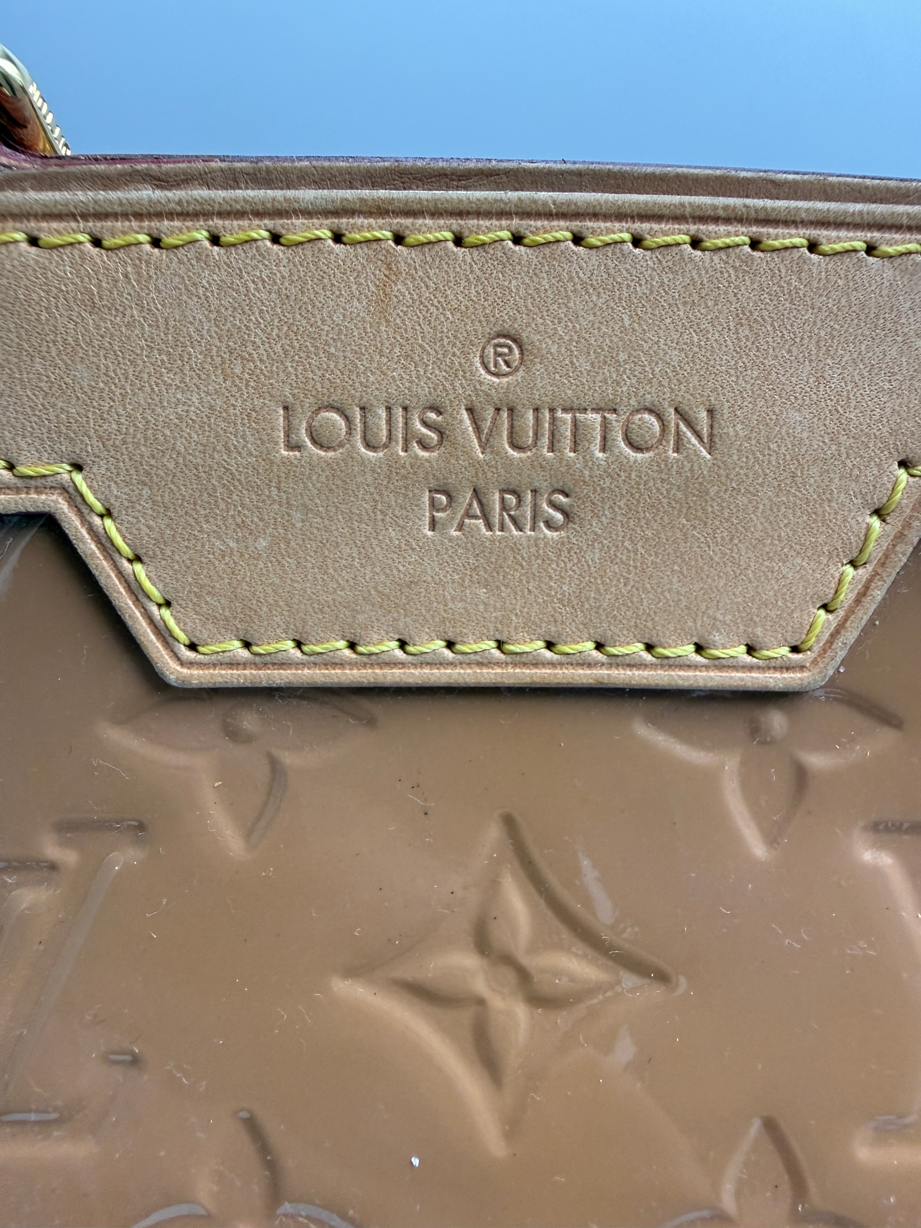 Louis Vuitton ( 2013 ) Brea MM Monogram Vernis Leather Bag – Beige