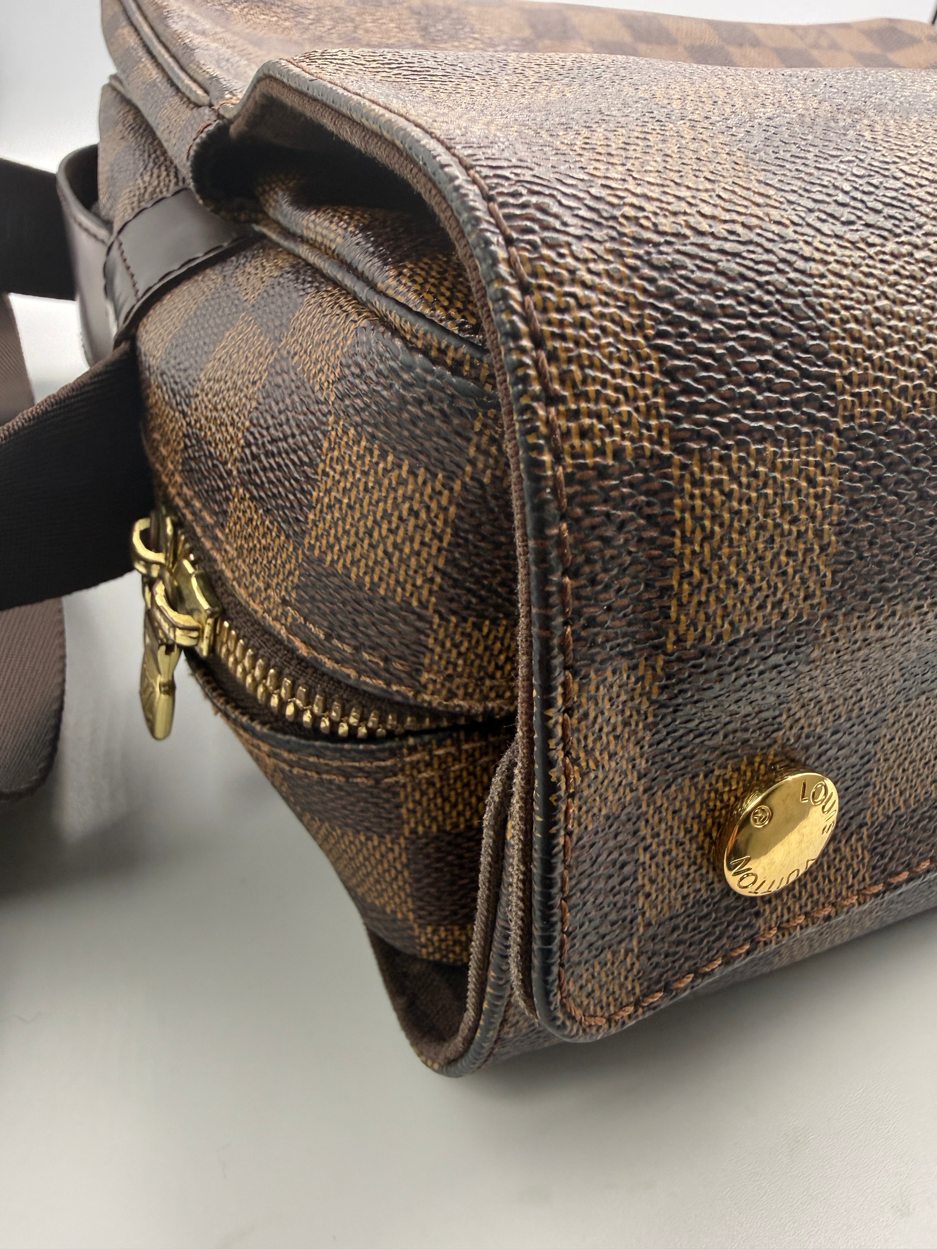 Louis Vuitton Naviglio Messenger Bag in Damier Ébène Canvas