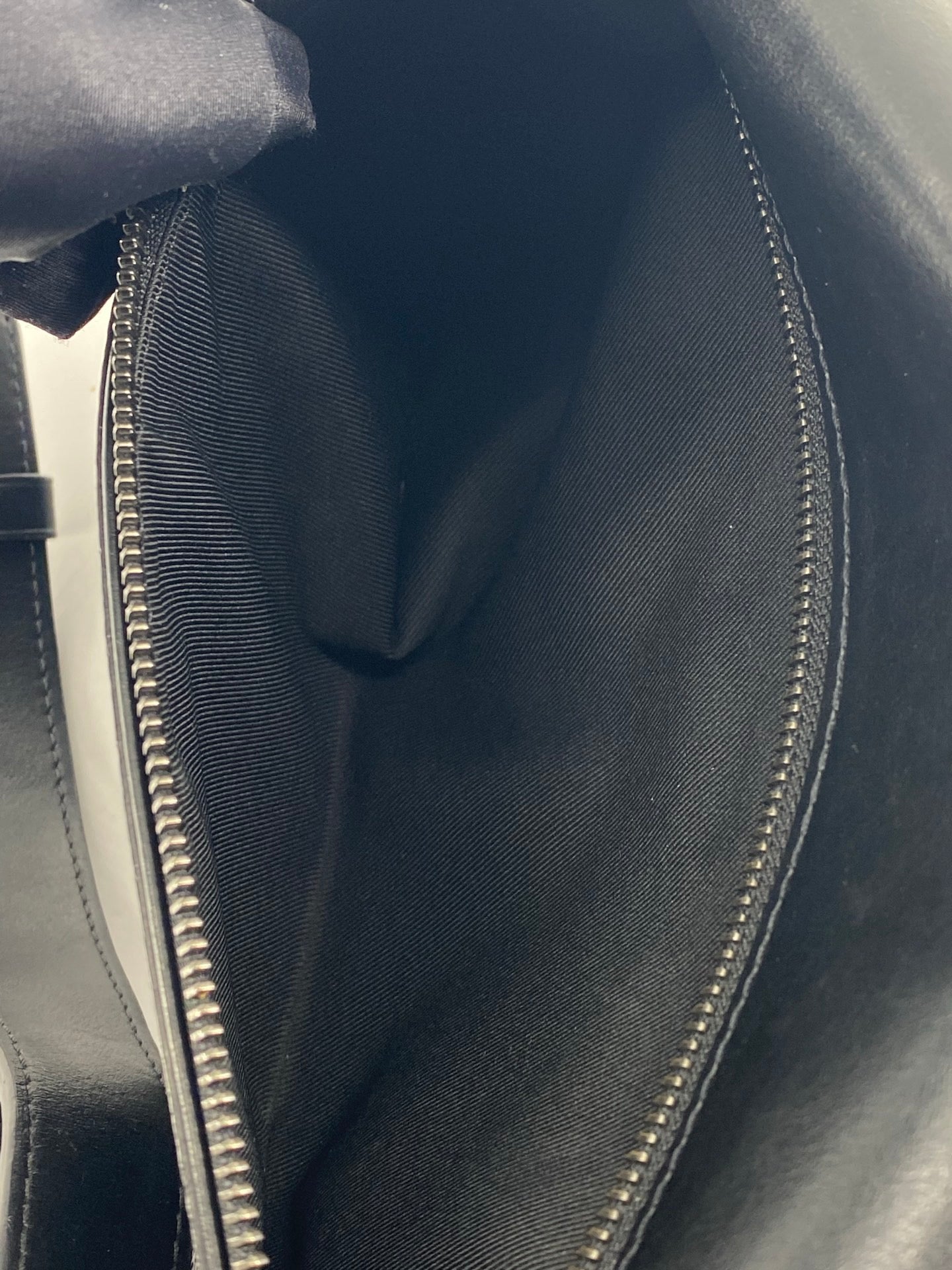 LV Men's Discovery Bumbag