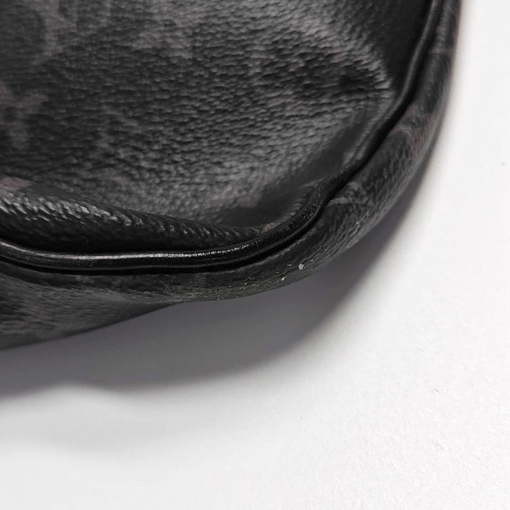 LV Men's Discovery Bumbag