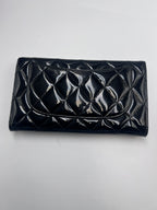 Chanel Classic Quilted Flap Wallet / Medium Wallet in Black Patent Leather with Silver Hardware