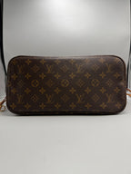Louis Vuitton Neverfull MM – Monogram Canvas – Pre-owned Authentic Tote Bag