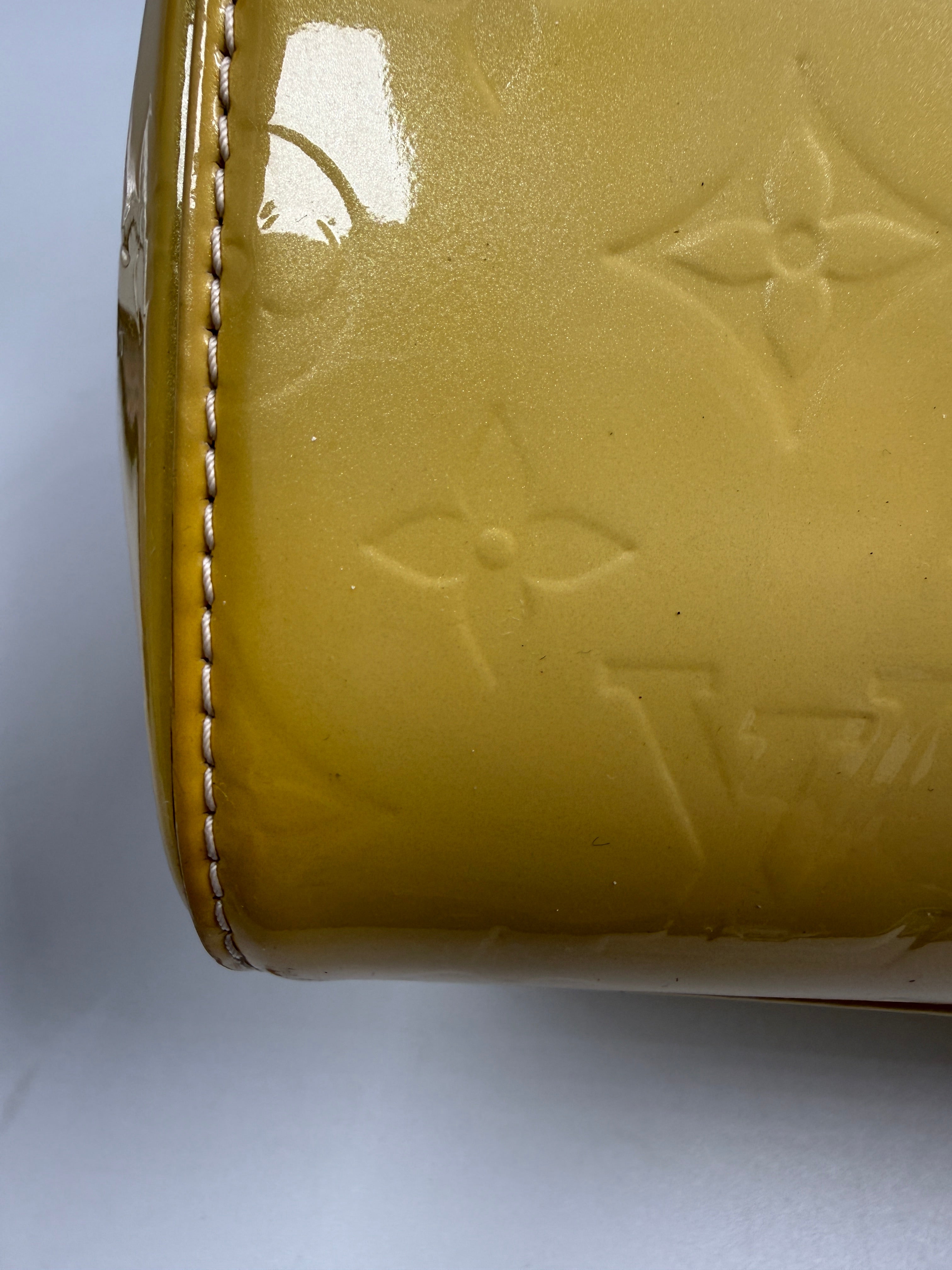 Louis Vuitton (DR4182) Brea MM Monogram Vernis Leather Bag – Yellow
