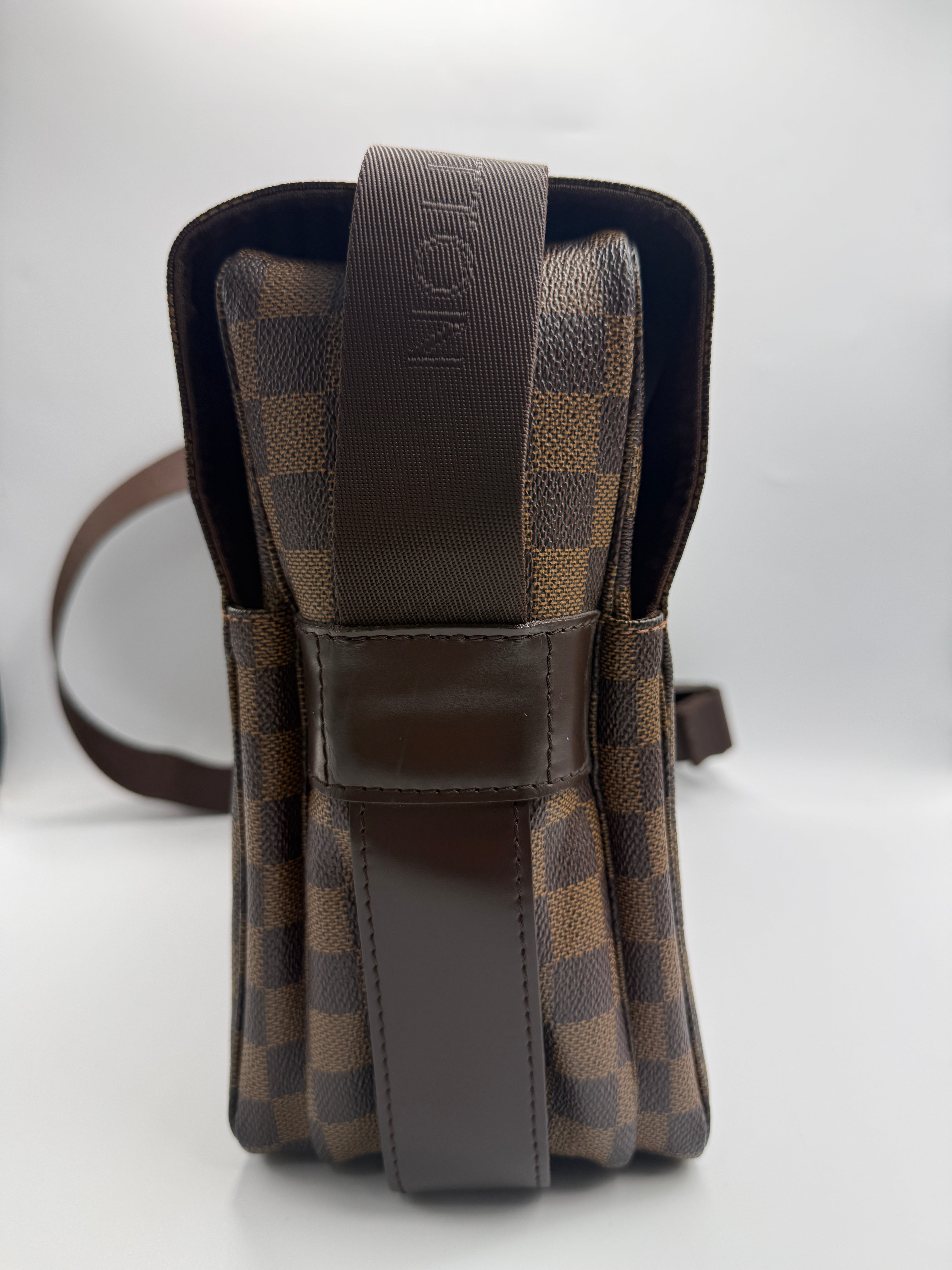 Louis Vuitton Naviglio Messenger Bag in Damier Ébène Canvas