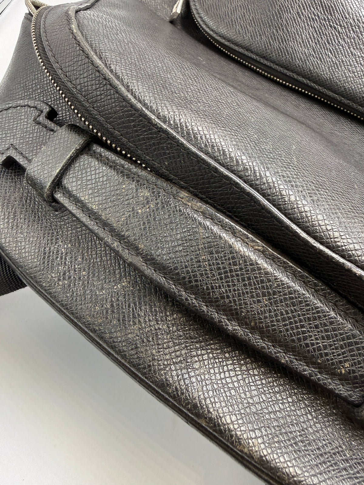 Louis Vuitton Anton Backpack in Ardoise / Noir Taiga Leather