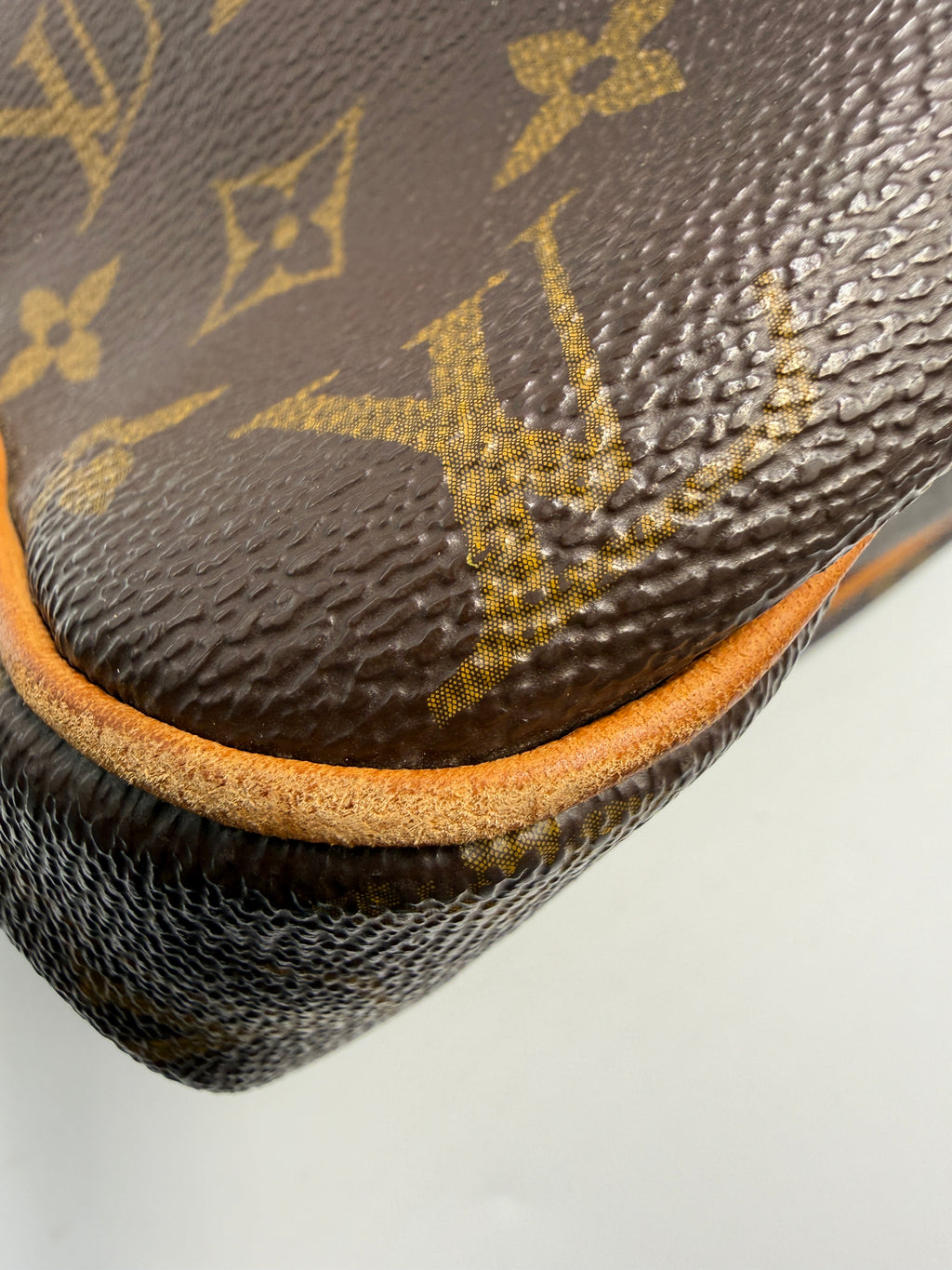 Louis Vuitton Vintage Batignolles Horizontal in Monogram Canvas