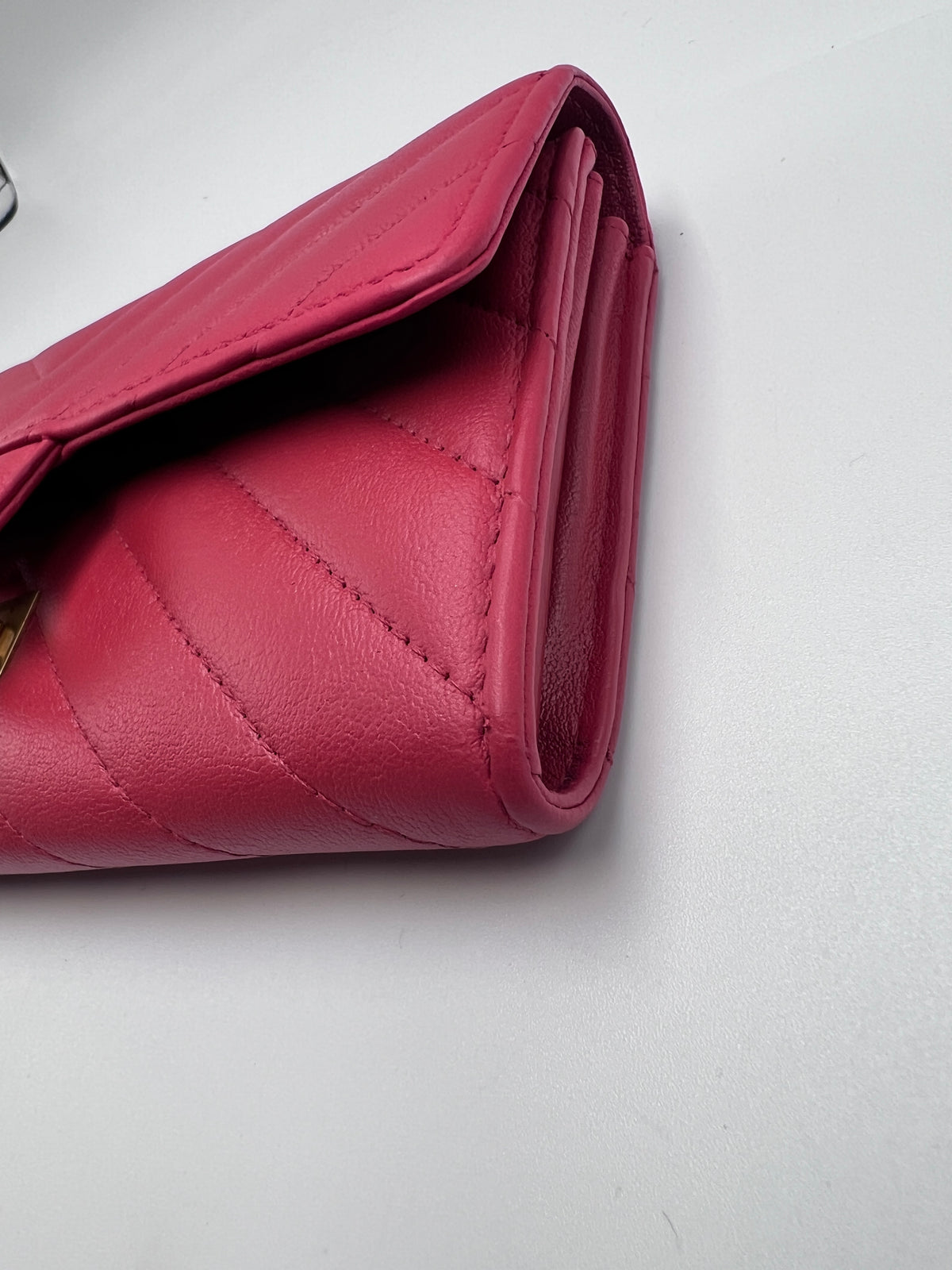 Chanel 2.55 Reissue Chevron Quilted Flap Long Wallet in Fuchsia / Dark Pink Calfskin with Gold Hardware