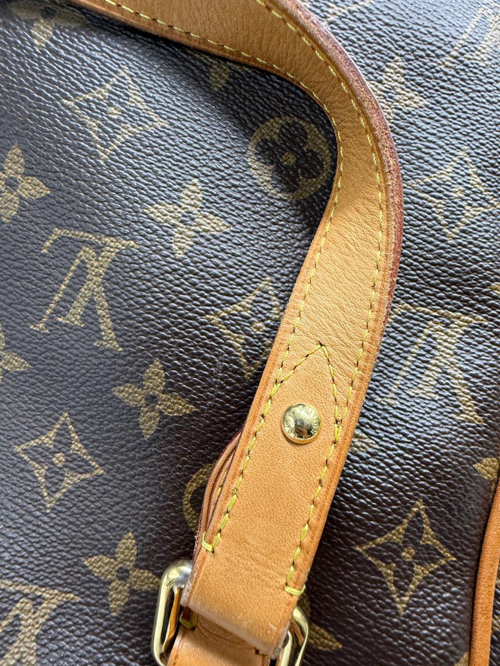 Louis Vuitton Vintage Estrela MM in Monogram Canvas and Vachetta Leather
