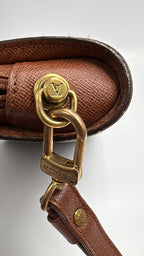 Louis Vuitton Vintage Pochette Orsay in Monogram Canvas