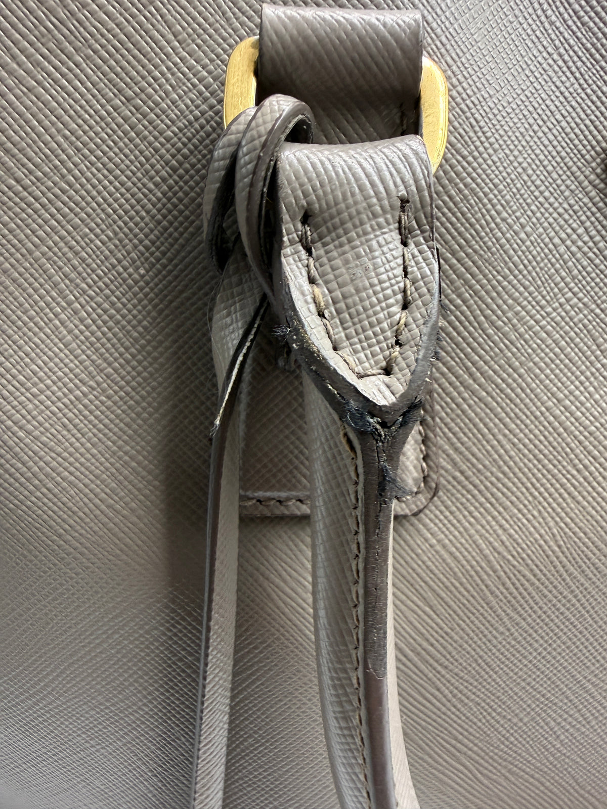 Prada Saffiano Lux Executive Tote in Argilla (Taupe / Grey)