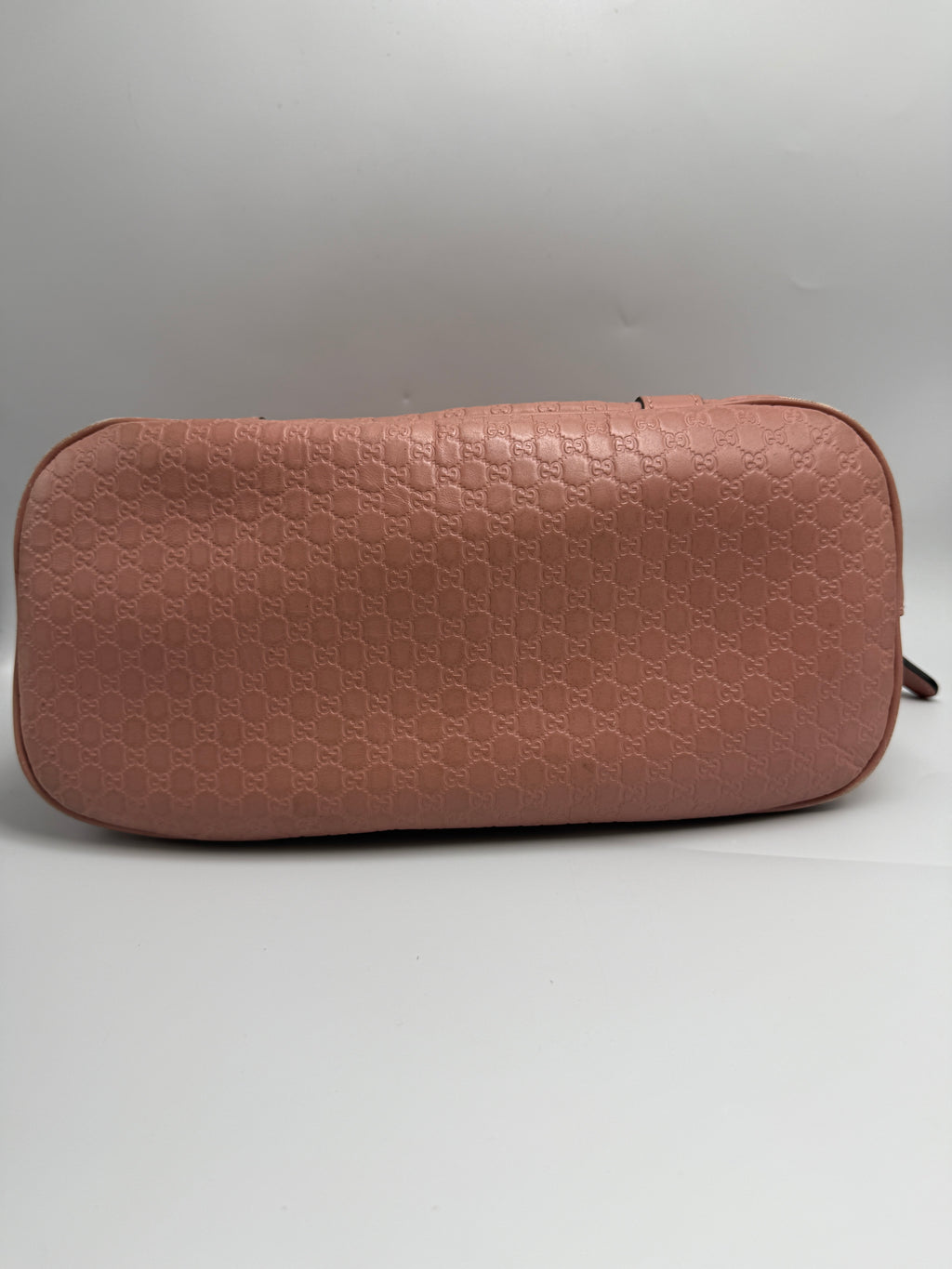 Gucci Medium Microguccissima Dome Top Handle Bag in Dusty Pink