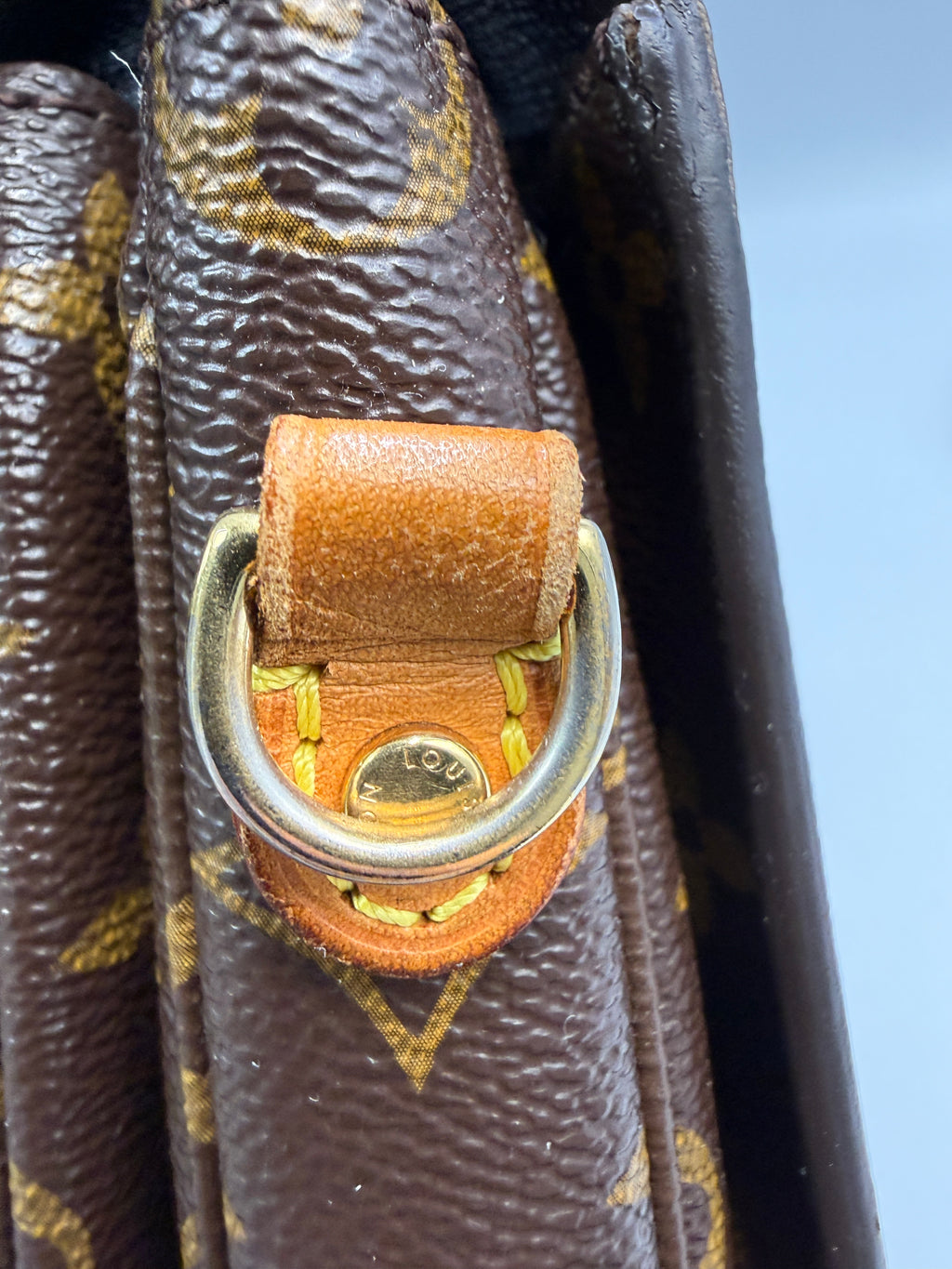 Pre-owned (2016)  Louis Vuitton Pochette Métis -Monogram Canvas - Crossbody Bag