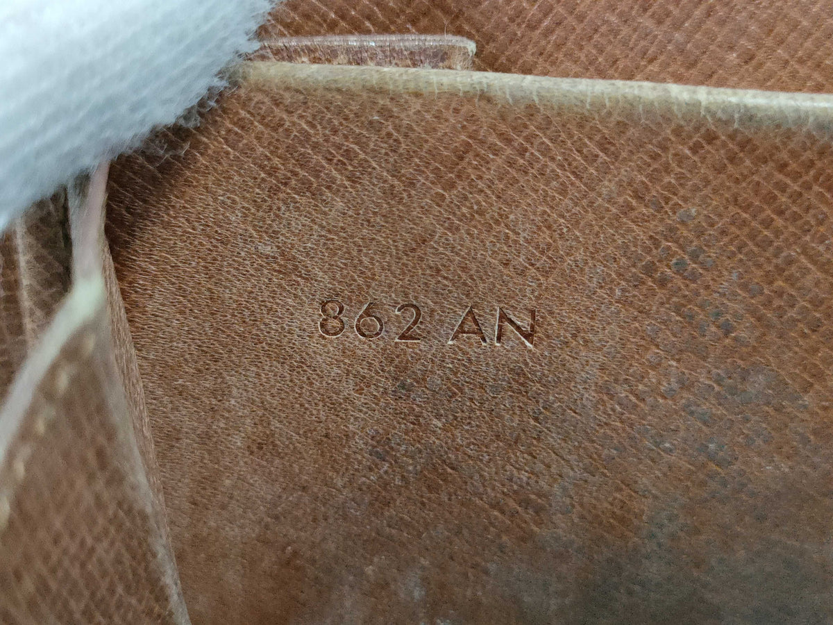 Louis Vuitton Monogram Vintage Wallet 862AN