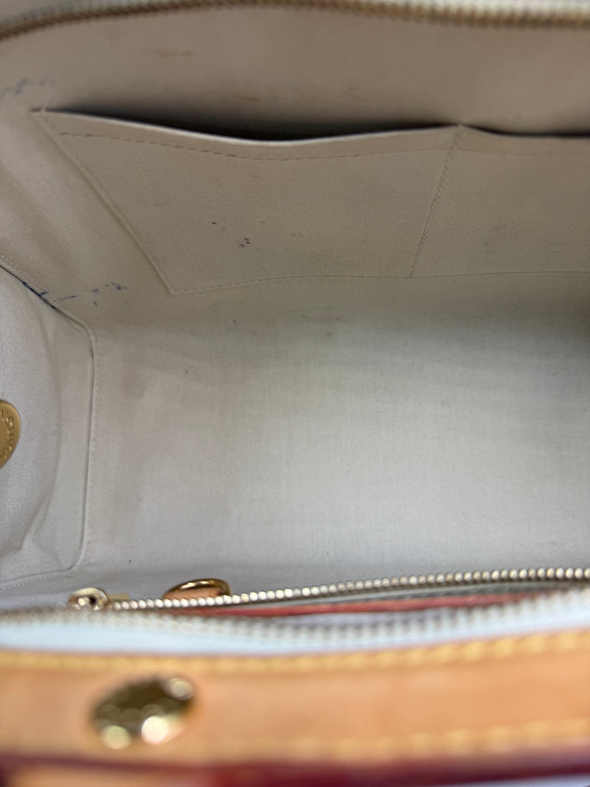 Louis Vuitton (VI0121) Brea MM Monogram Vernis Leather Bag – Yellow