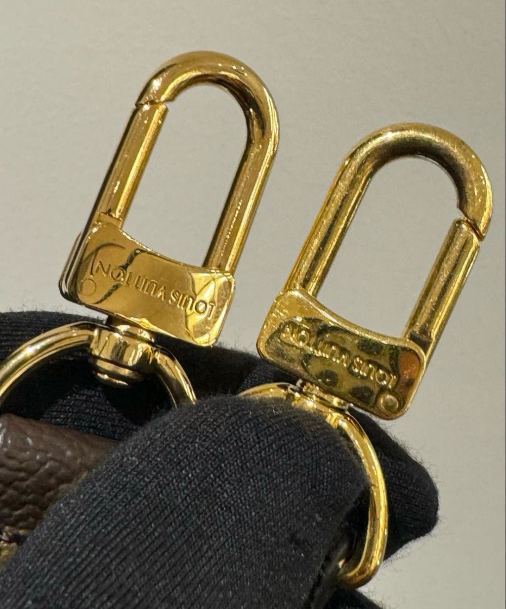 Pre-owned Louis Vuitton Pochette Métis -Monogram Canvas - Luxury Crossbody Bag