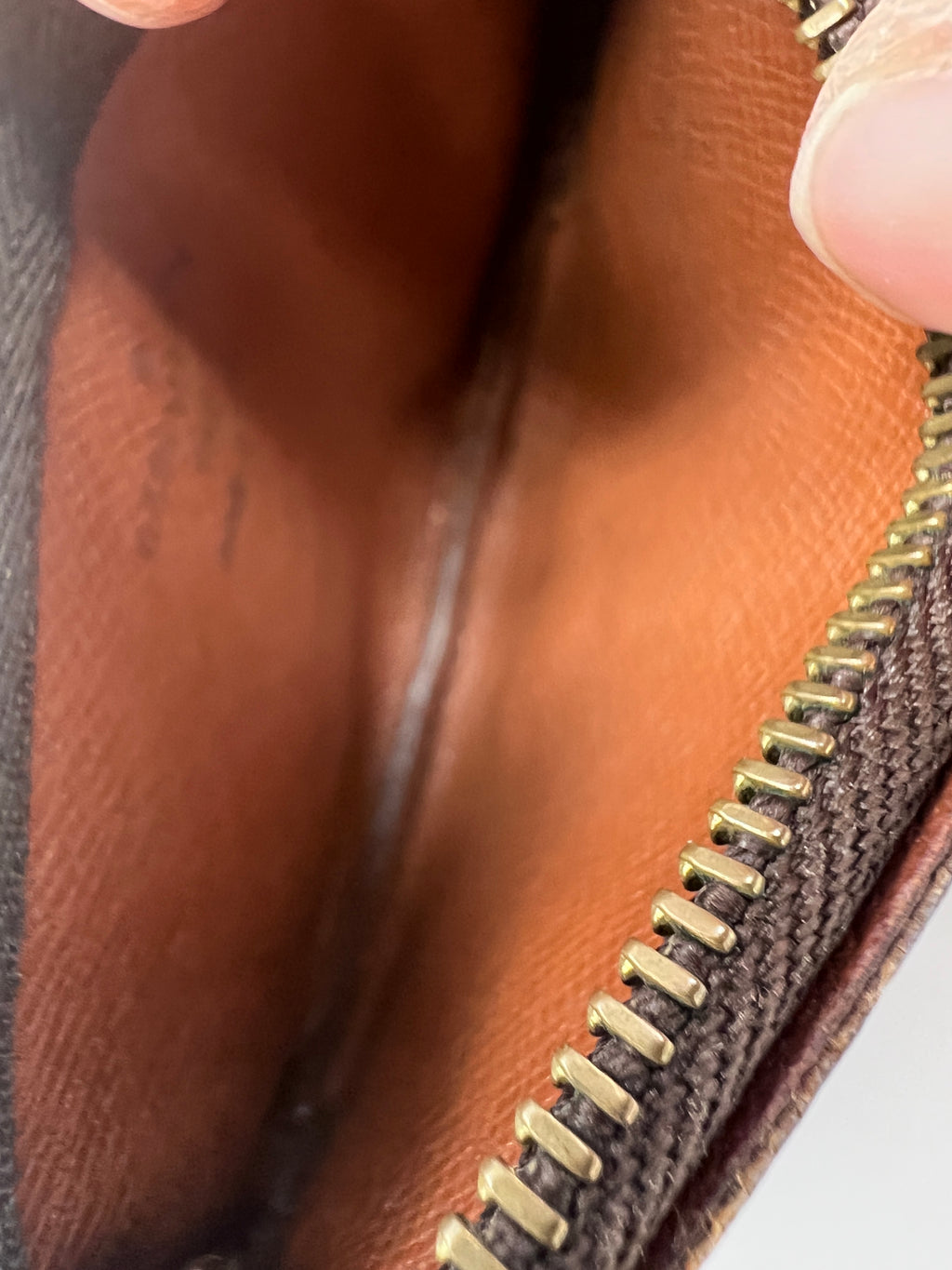 Louis Vuitton Coin Purse Mnogram