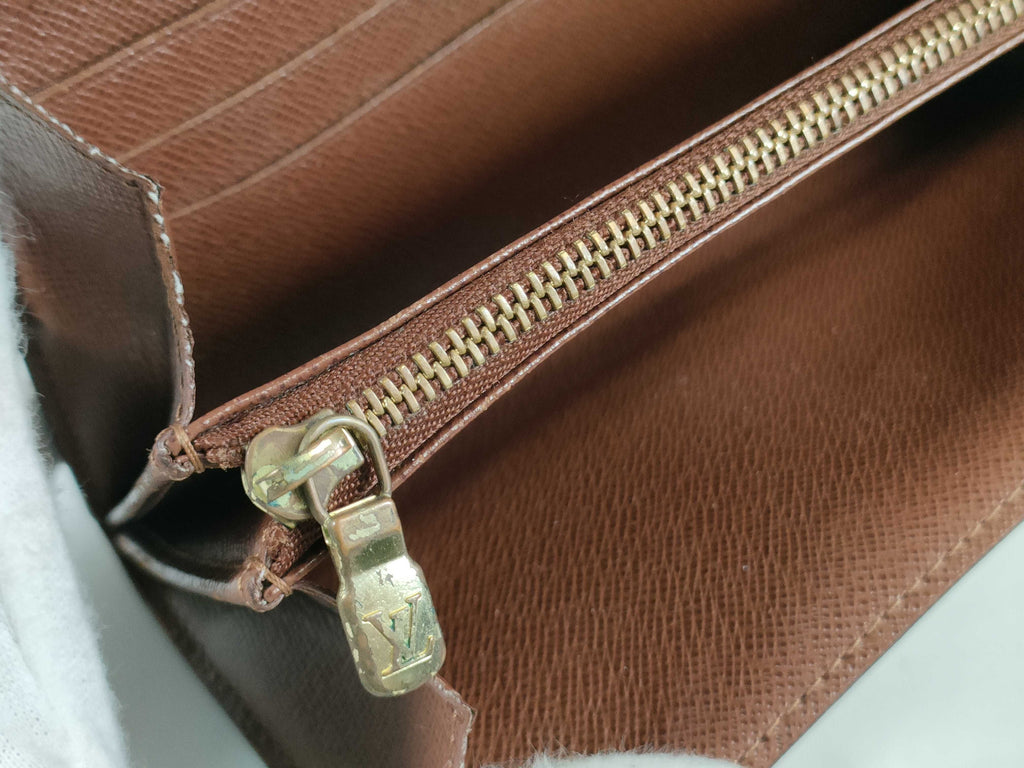 Louis Vuitton Monogram Wallet MI1016