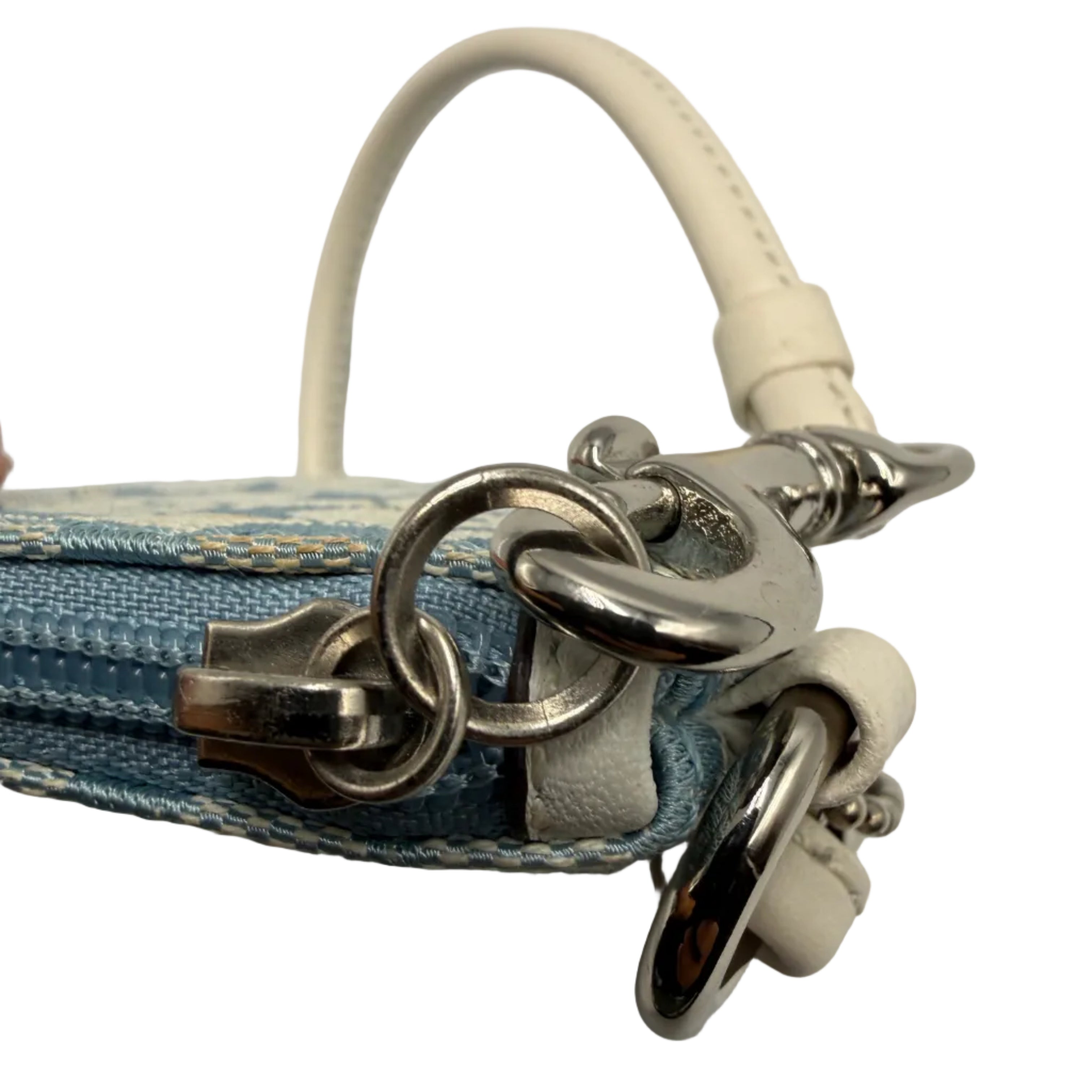 Vintage Coach Signature Jacquard Demi Wristlet Clutch – Light Blue & White
