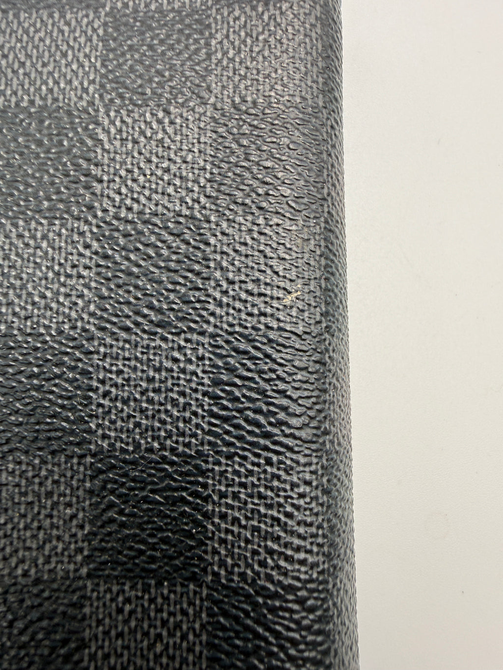 Louis Vuitton Brazza Wallet / Porte-Cartes Credit in Damier Graphite Canvas