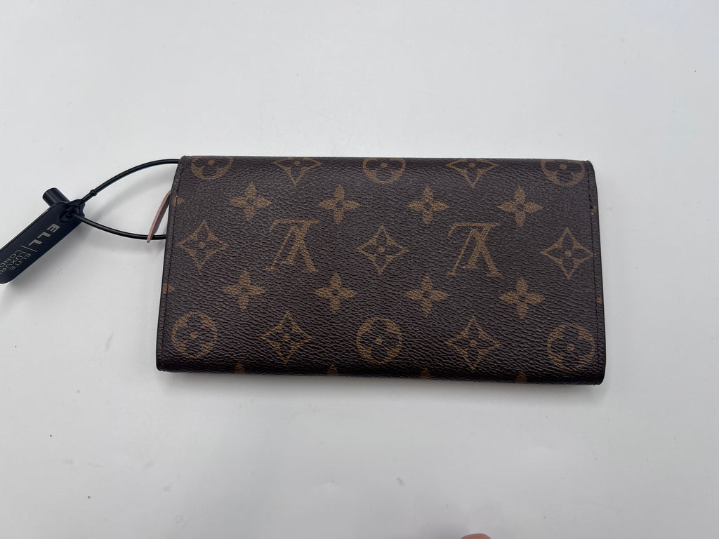 Louis Vuitton Monogram Sarah Walle