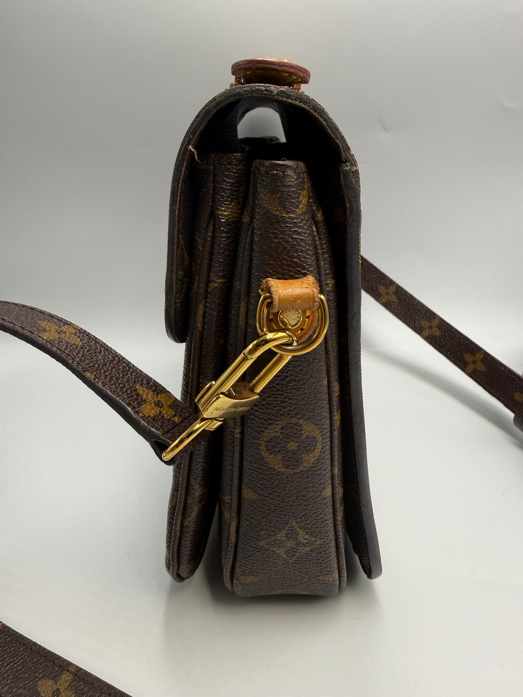 Pre-owned Louis Vuitton Pochette Métis -Monogram Canvas - Luxury Crossbody Bag