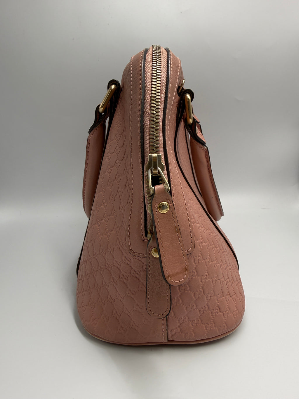 Gucci Medium Microguccissima Dome Top Handle Bag in Dusty Pink