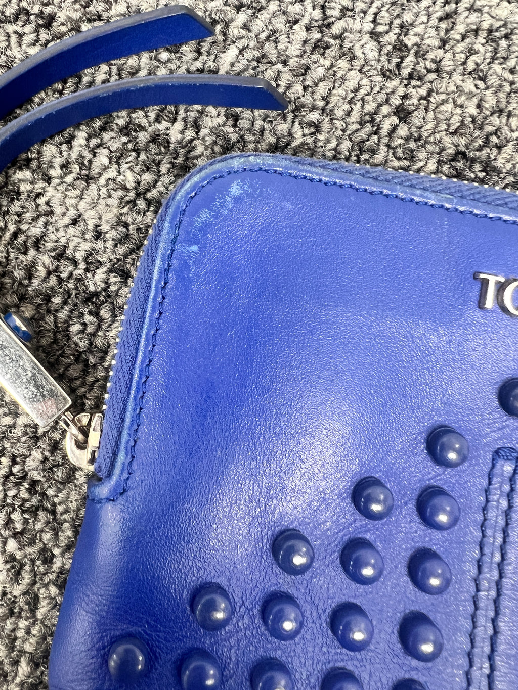 Tod's Gommino Studded Zip-Around Leather Wallet