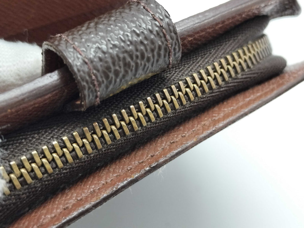 Louis Vuitton Monogram Wallet MI0979