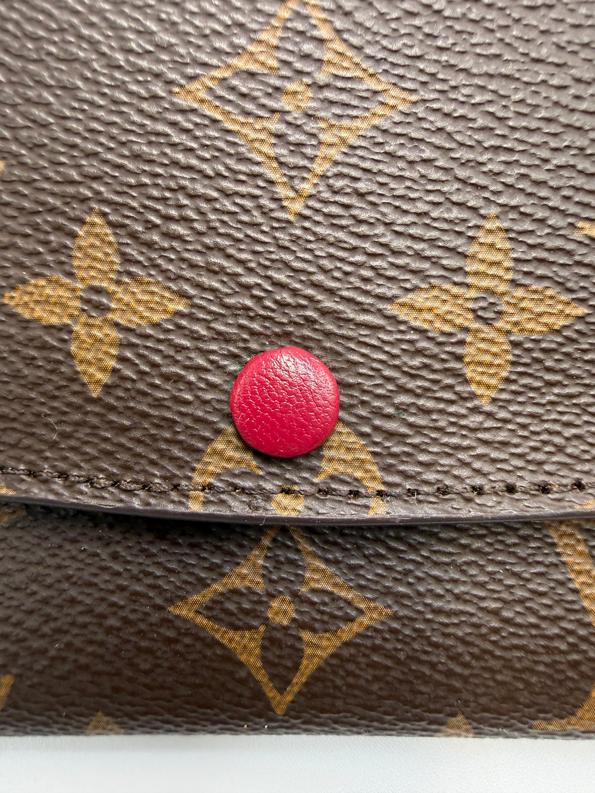 Pre-owned (Red) Louis Vuitton Monogram Zippy Wallet - Classic Long Wallet