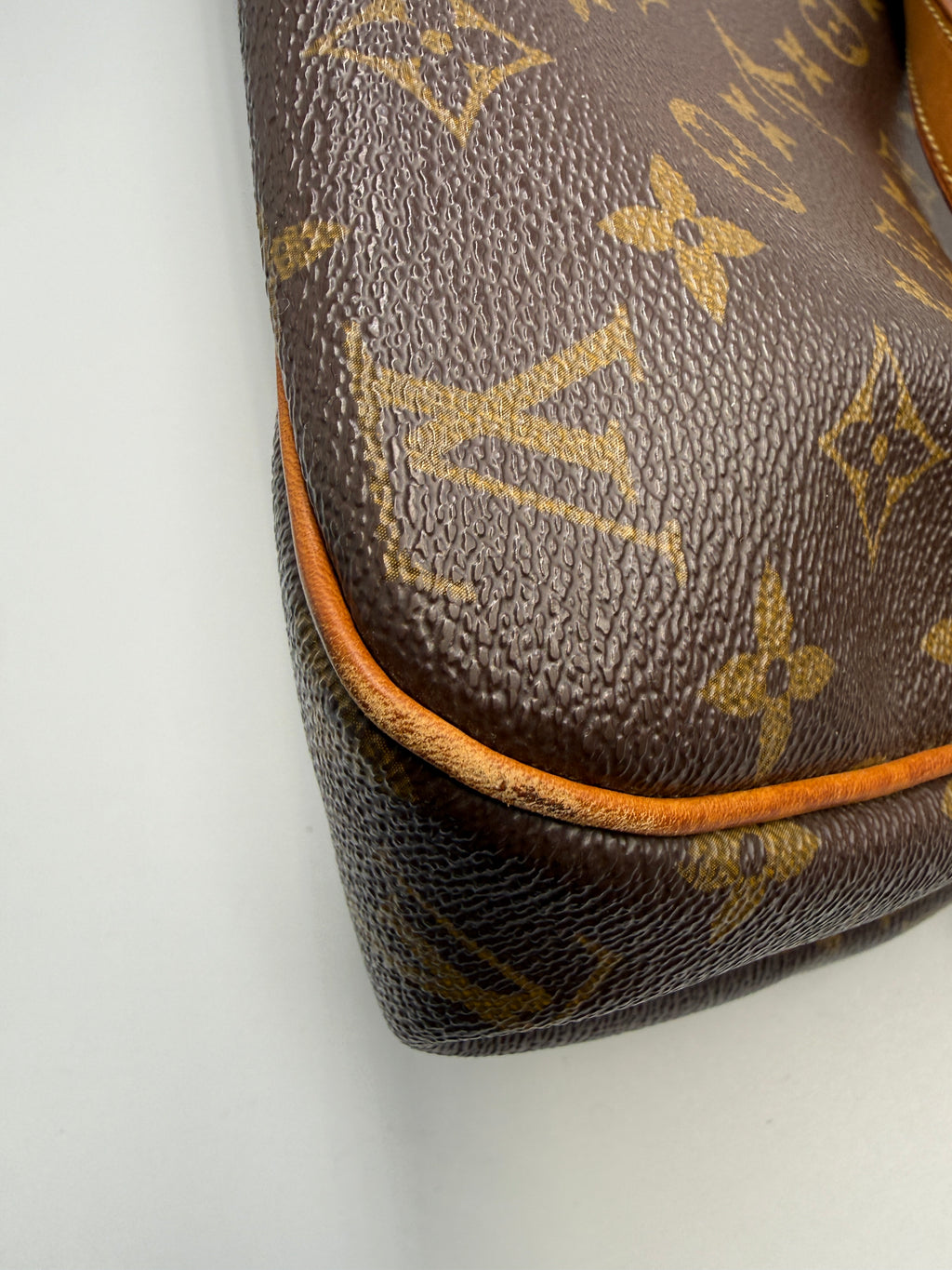 Louis Vuitton Vintage Batignolles Horizontal in Monogram Canvas