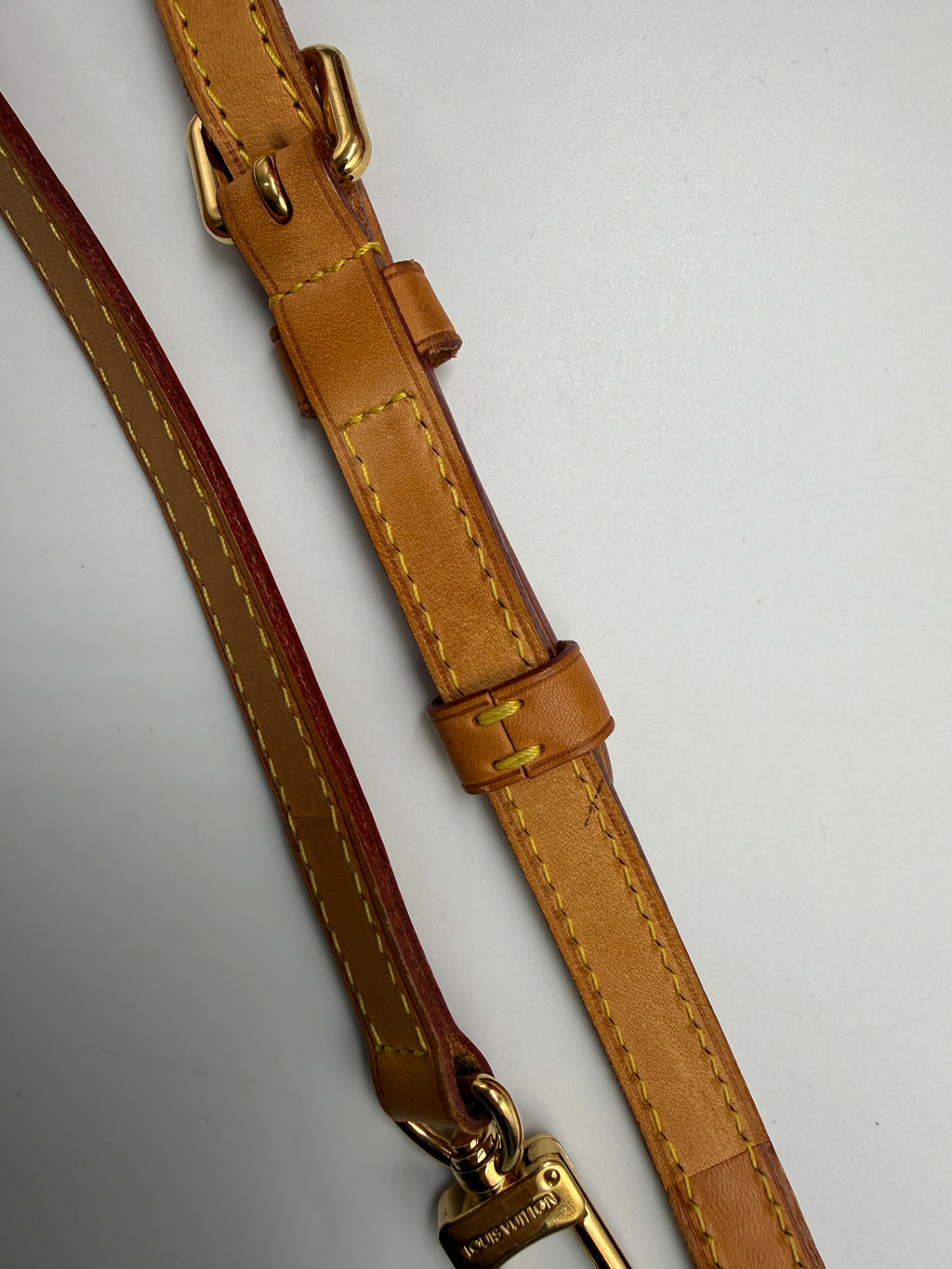 Louis Vuitton ( DR2172 ) Brea MM Monogram Vernis Leather Bag – Yellow