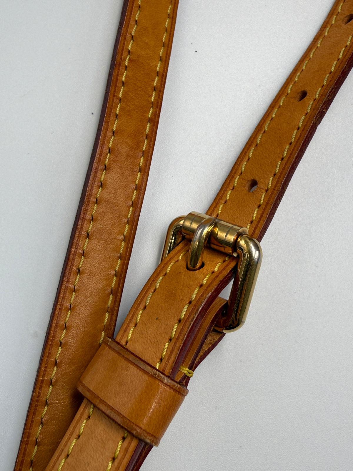 Louis Vuitton Brea MM Monogram Vernis Leather Bag – Amarante