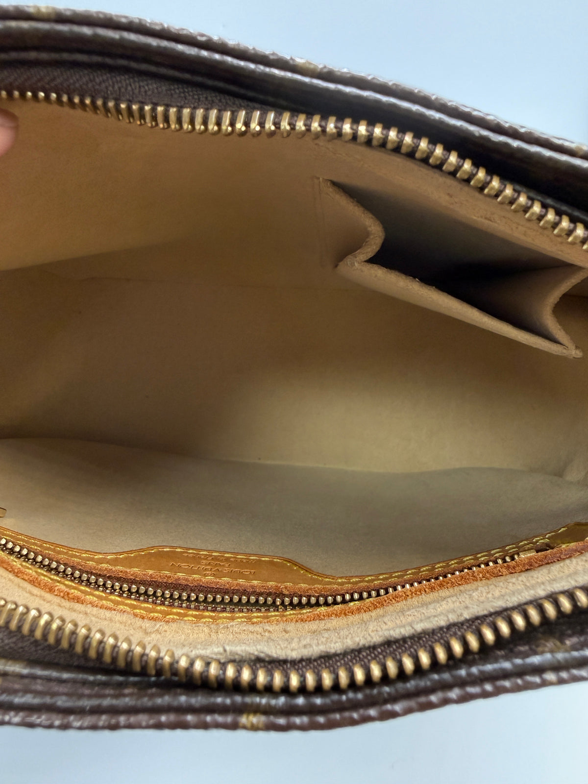 Louis Vuitton Vintage Loop (Vavin/Loop Shoulder Bag) in Monogram Canvas