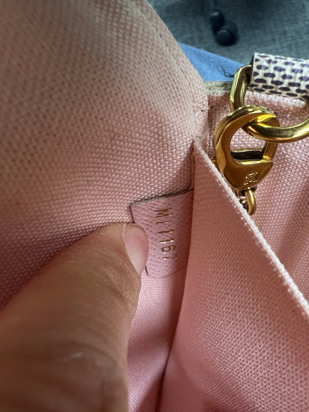 Louis Vuitton Félicie Pochette (2017) in Damier Azur Canvas - Preloved