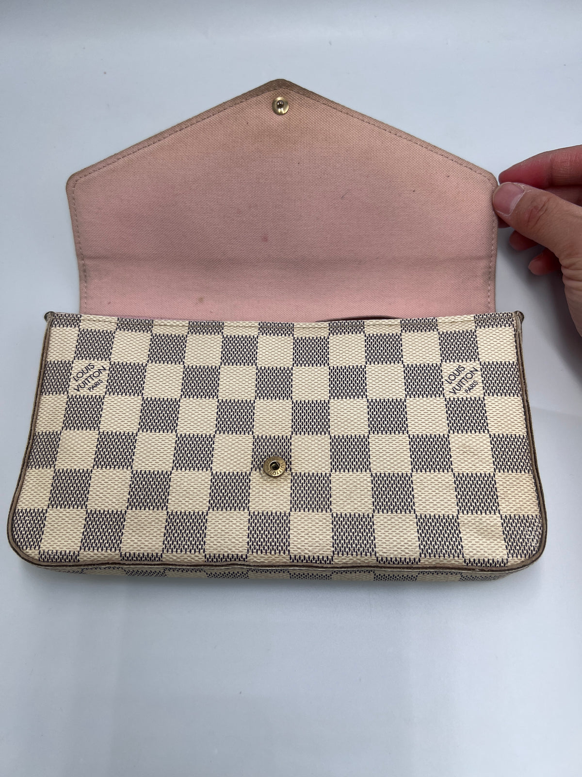 Louis Vuitton Félicie Pochette (2017) in Damier Azur Canvas - Preloved